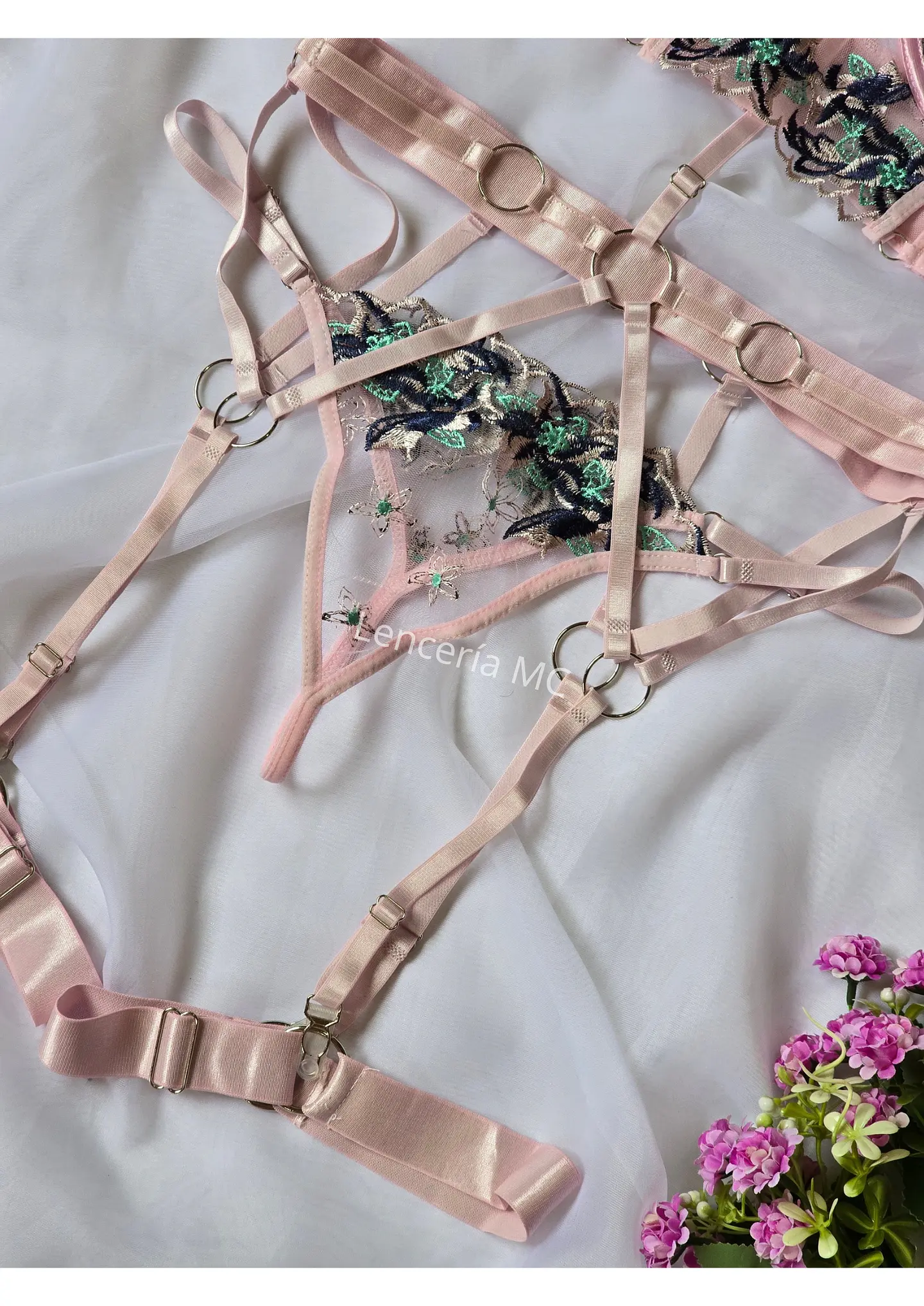 Conjunto Flores Bordadas 3