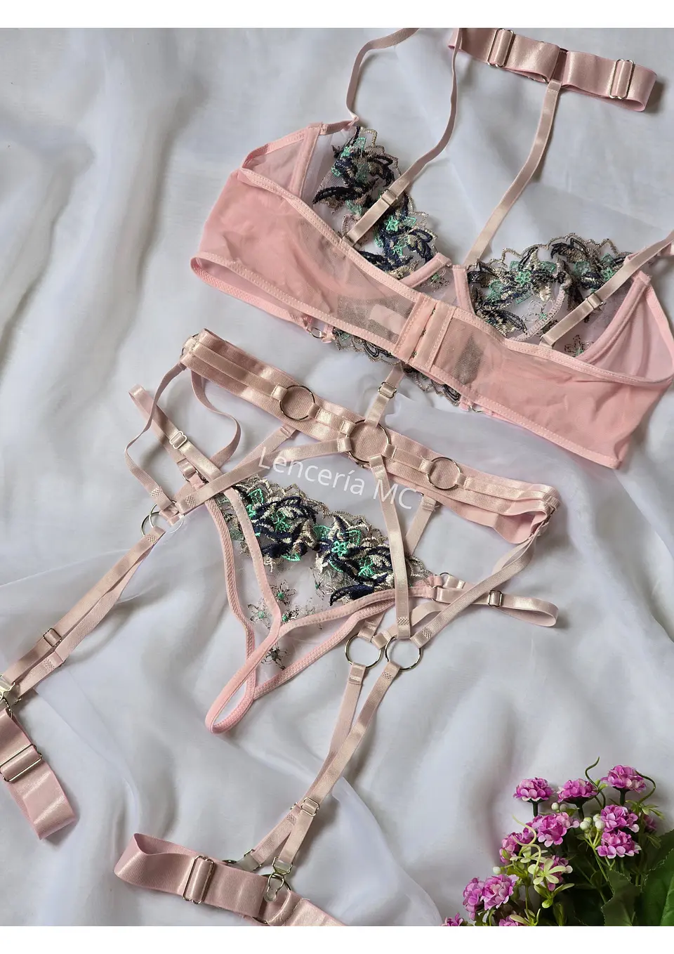 Conjunto Flores Bordadas 4