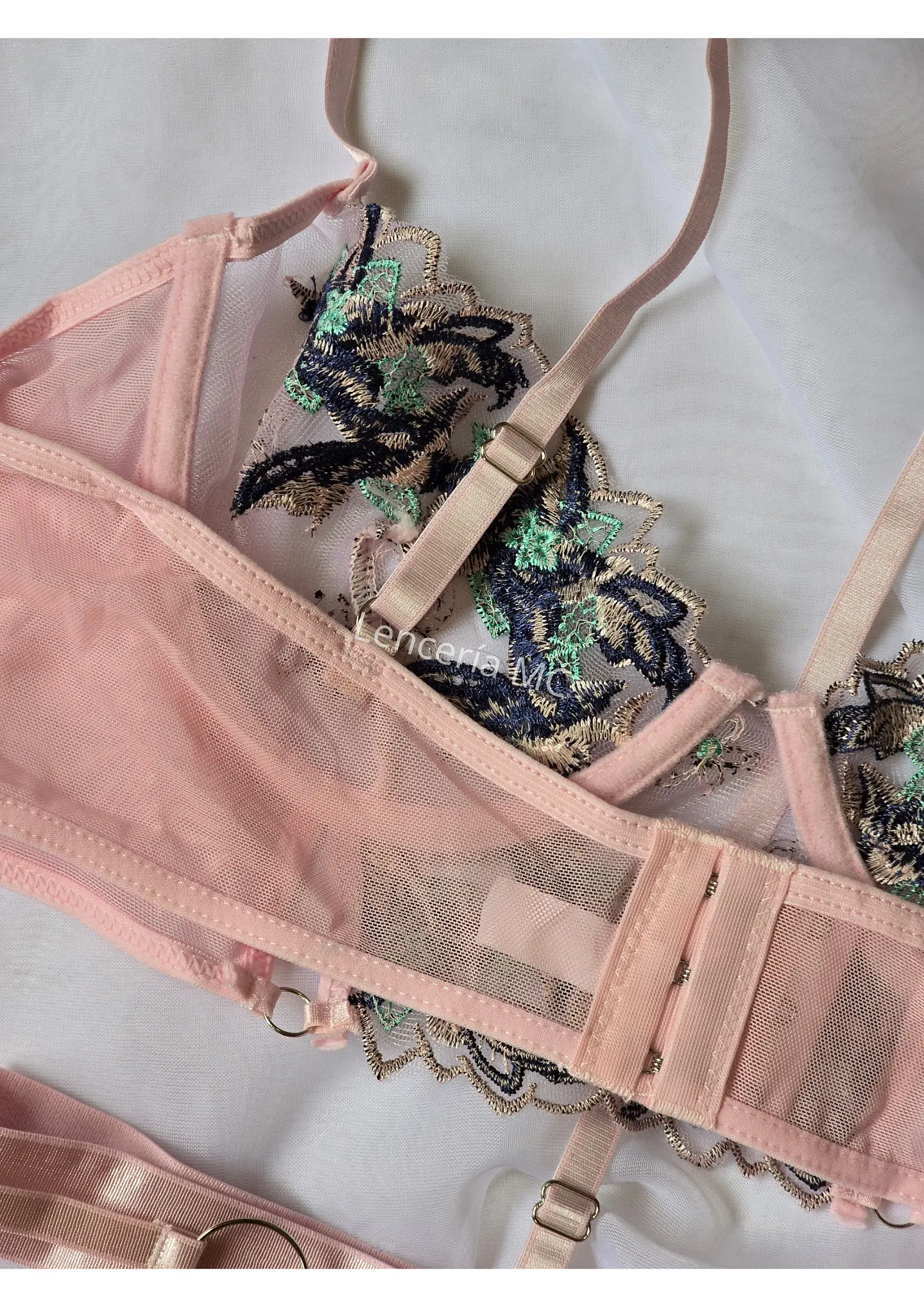 Conjunto Flores Bordadas 5