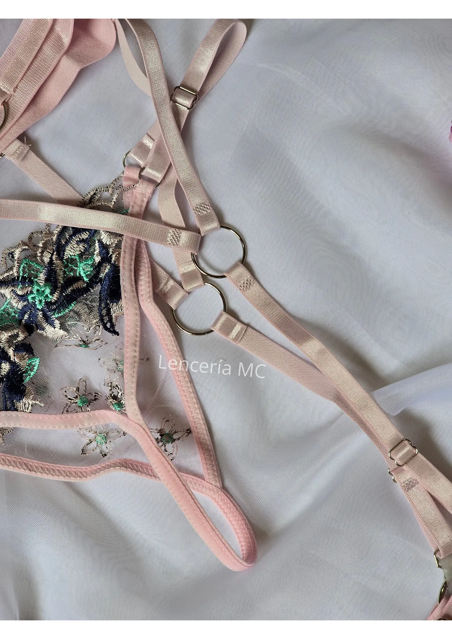 Conjunto Flores Bordadas 6