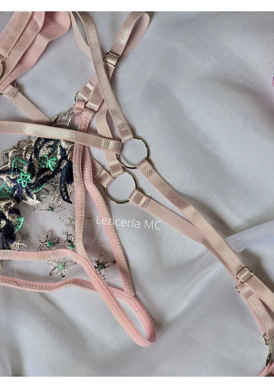 Conjunto Flores Bordadas 6