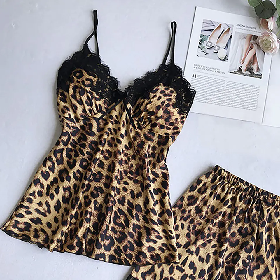Pijama Satin Estampado de Leopardo 2