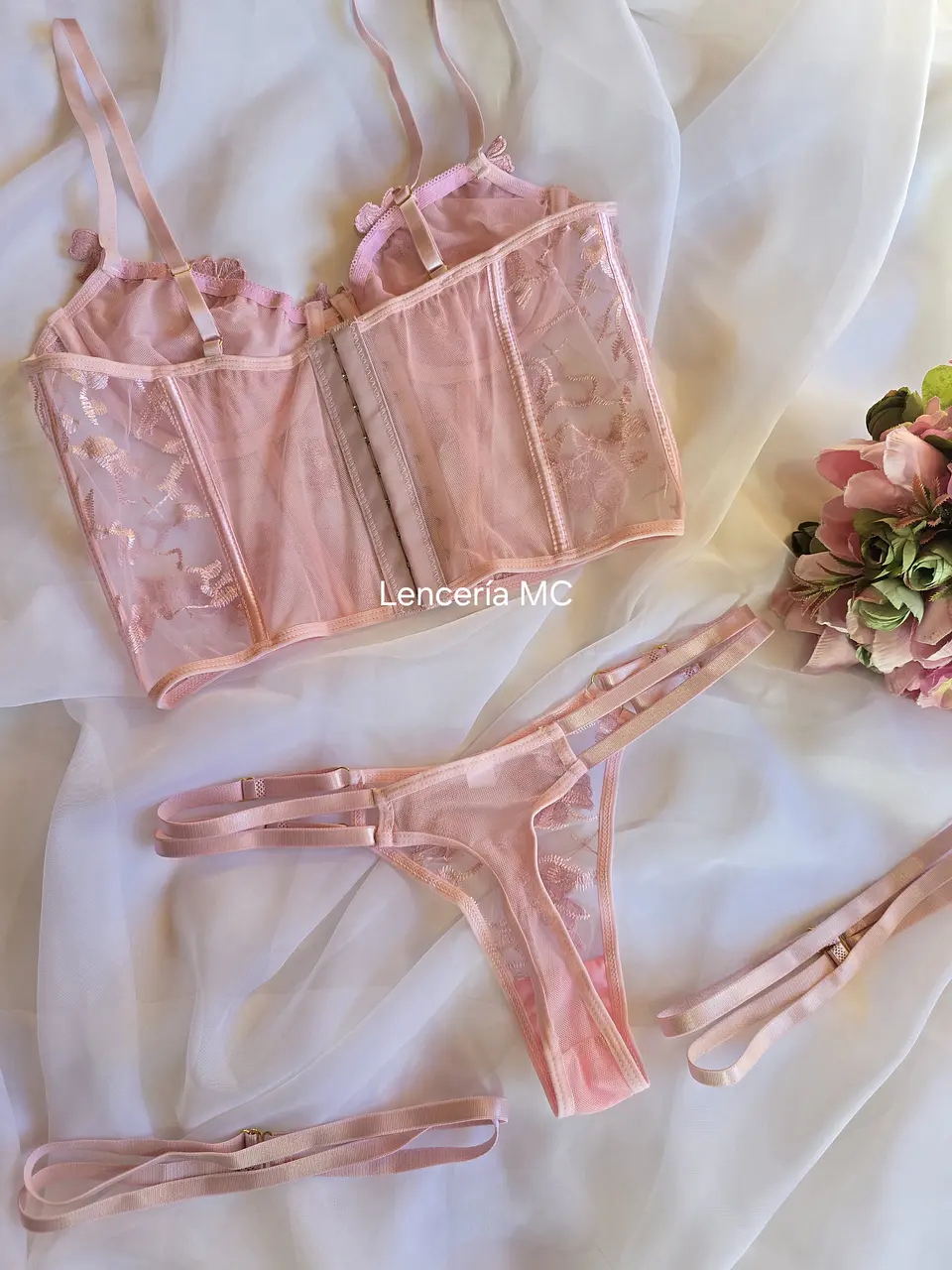 Conjunto Flores Bordadas 4
