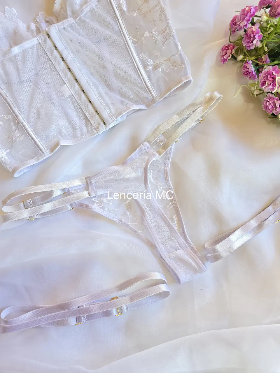Conjunto Flores Bordadas 6
