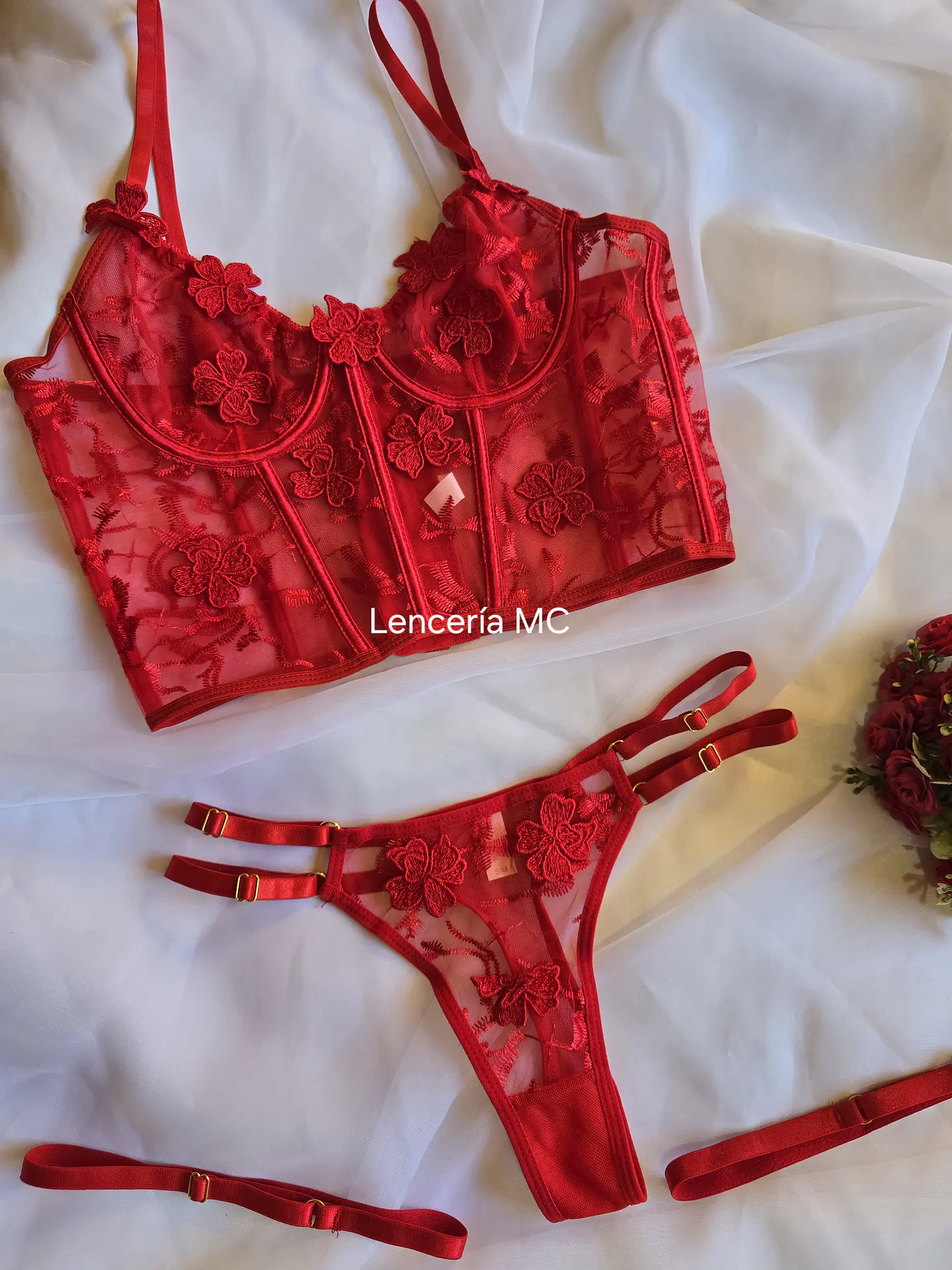 Conjunto Flores Bordadas 1