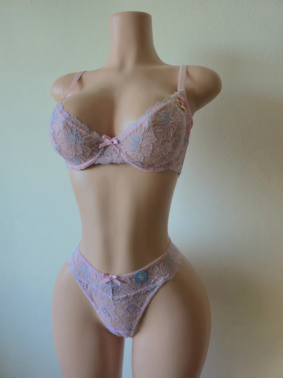 Conjunto Flores Bordadas 2