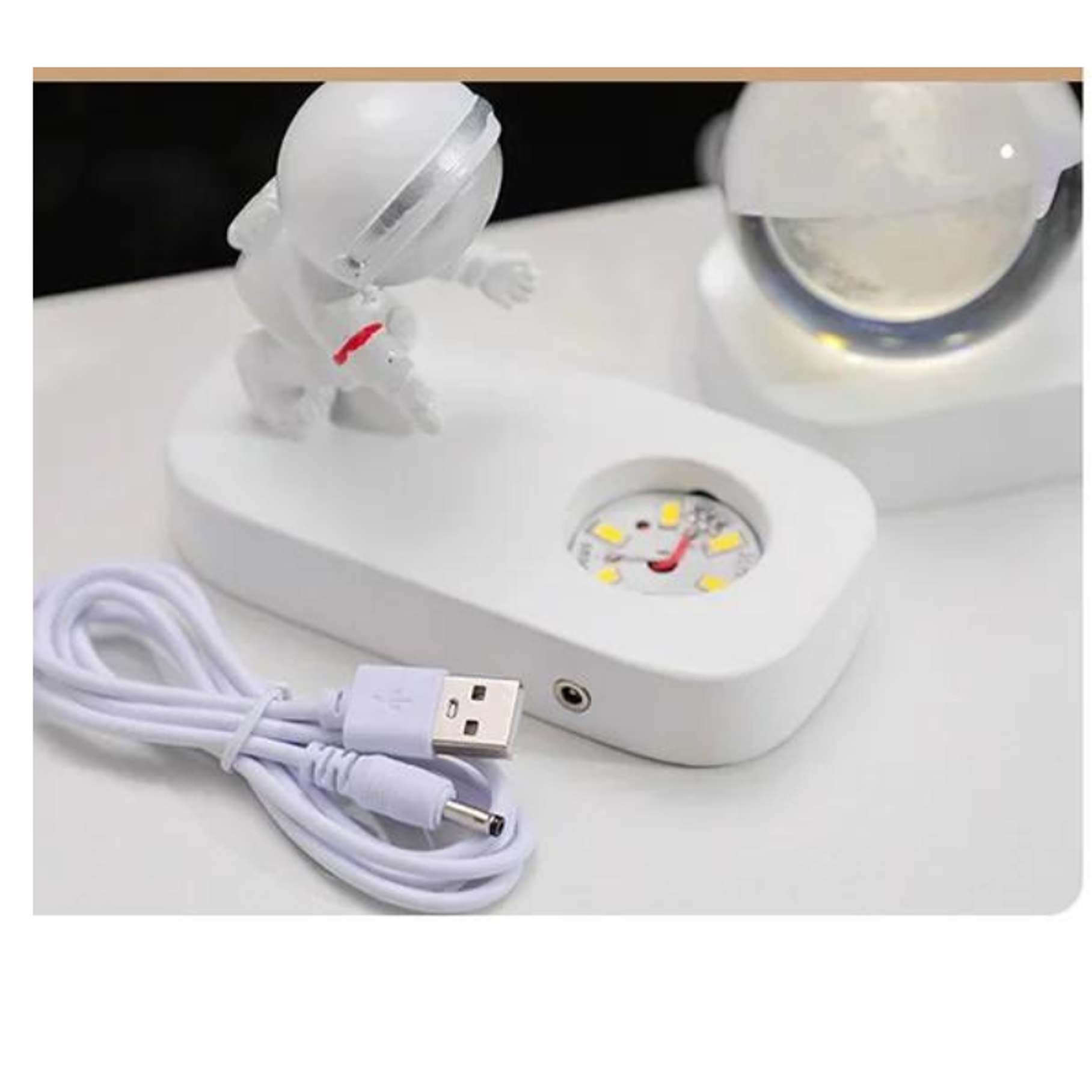 Lámpara Astronauta Con Bola de Cristal 3