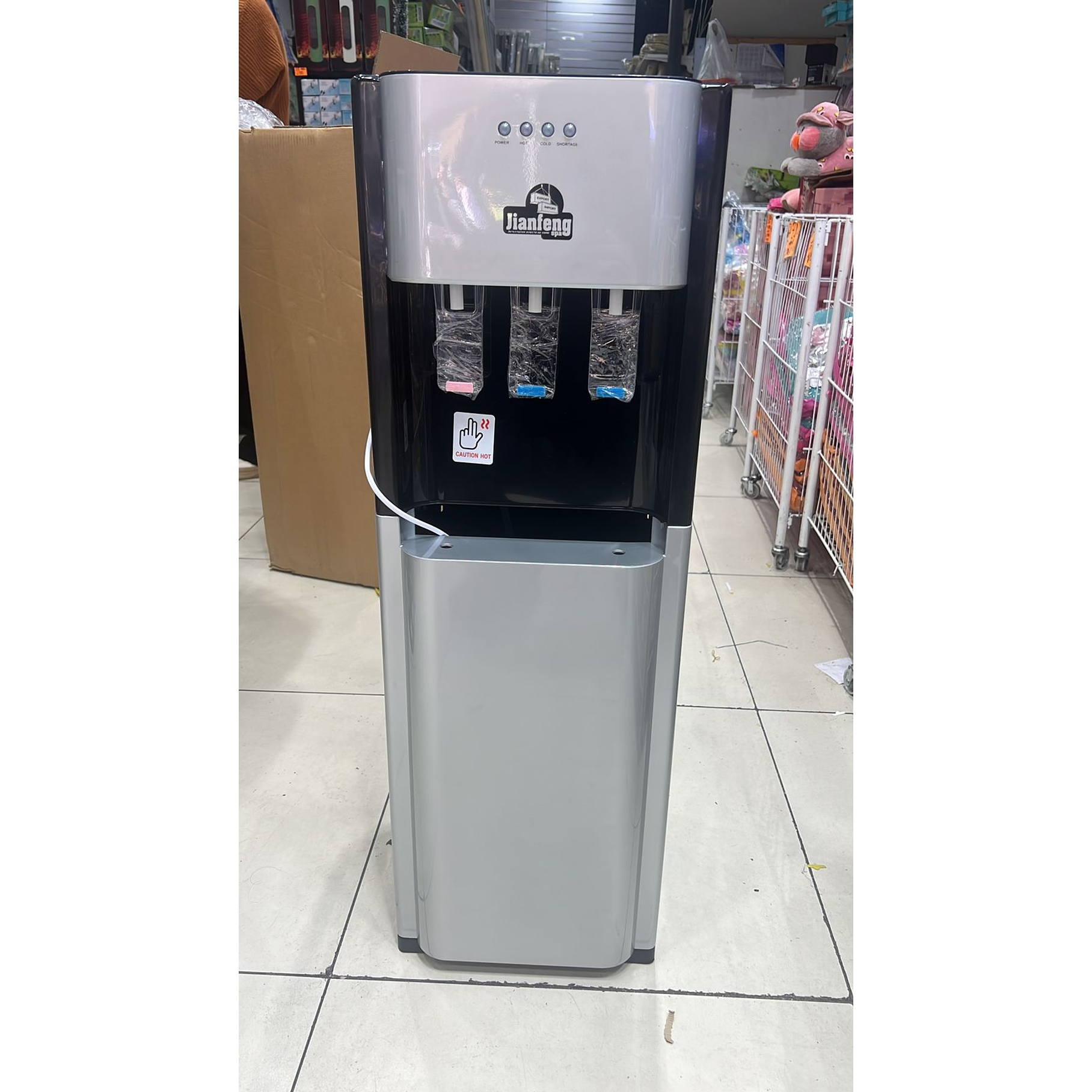 Dispesador Electrico de Agua Fria Caliente y Natural Con Carga Oculta 2