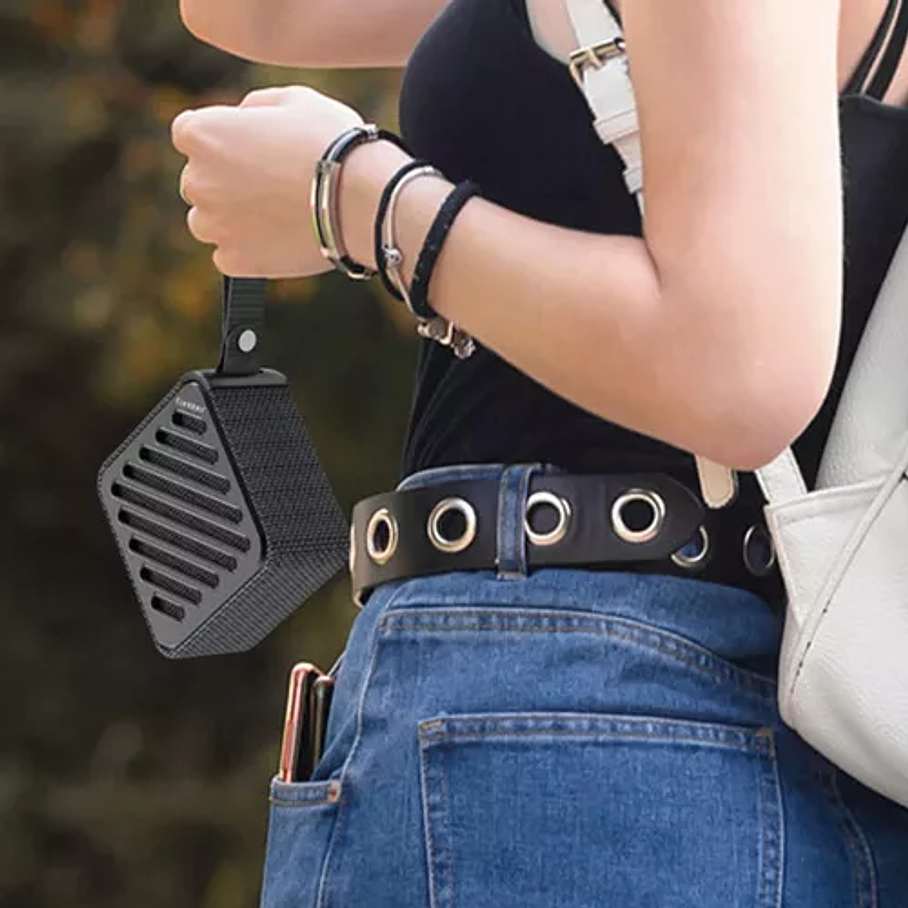 Parlante Altavoz Llavero IRM  8