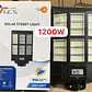 Foco Solar Posta 1200W Para Calles Al Aire Libre, Patios, Garajes, Campos Deportivos, Estacionamientos - Miniatura 3