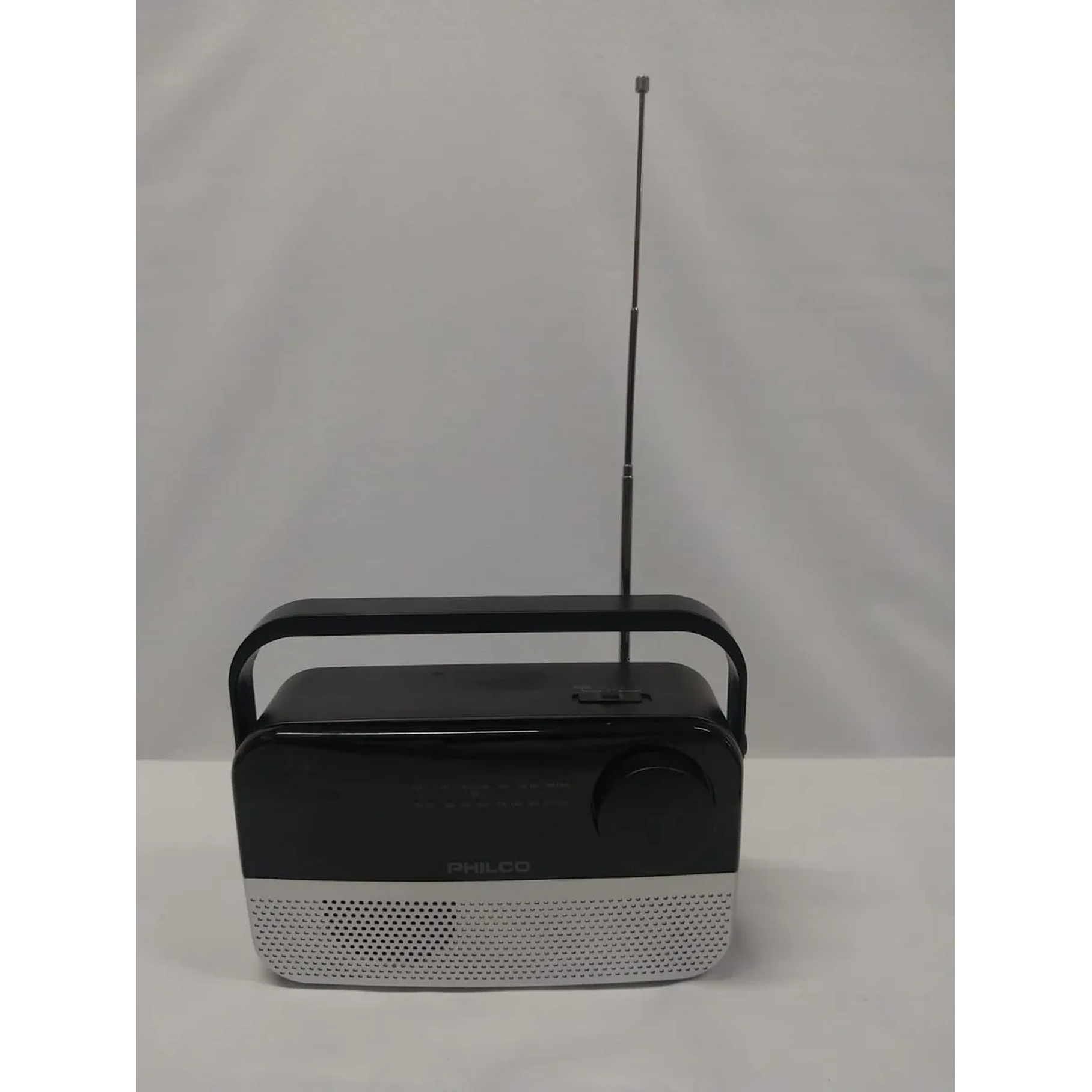 Radio portátil Philco PJR2200BT-SL Bluetooth AM/FM, Color Negro Philco 5