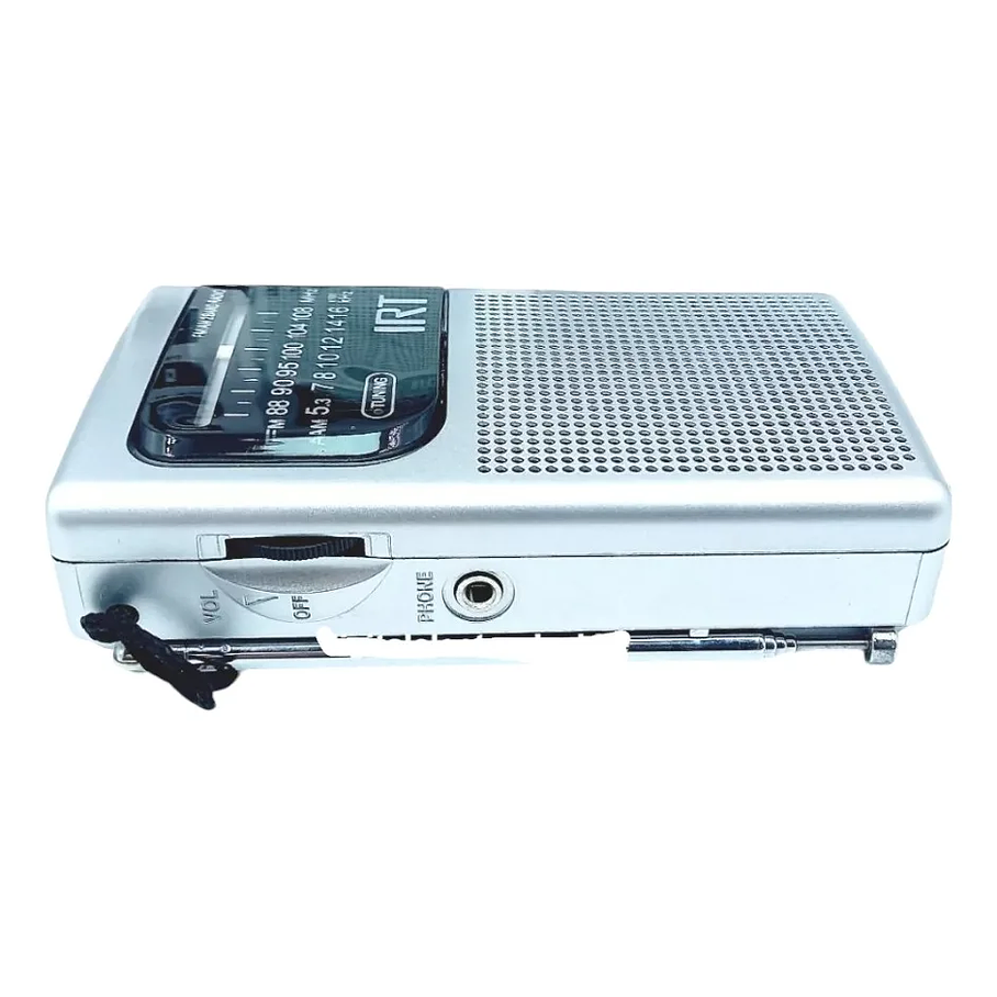 Radio A Pilas Portatil De Bolsillo Am/fm Irt Plateada Color Plateado 3