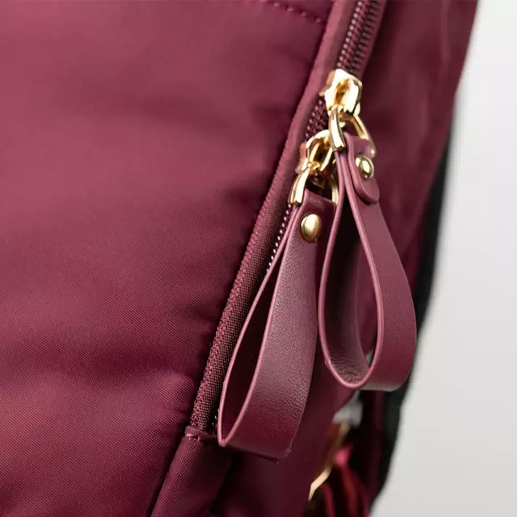 Mochila Notebook Klip Xtreme Toscana 15,6 Nylon Premium Color Burdeo Vinotinto 8