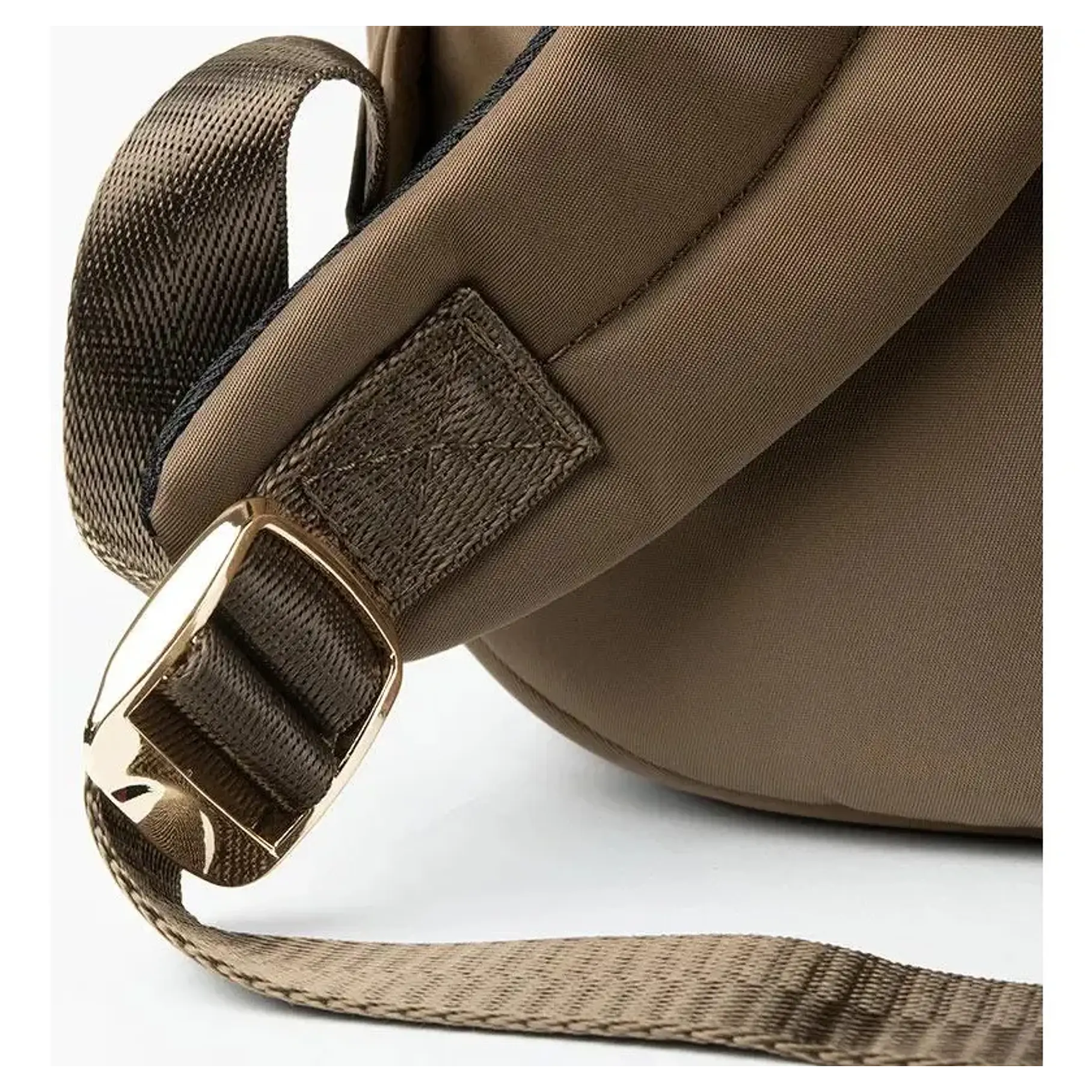 Mochila Notebook Klip Xtreme Toscana 15,6 Nylon Premium Color Marron Oscuro 4