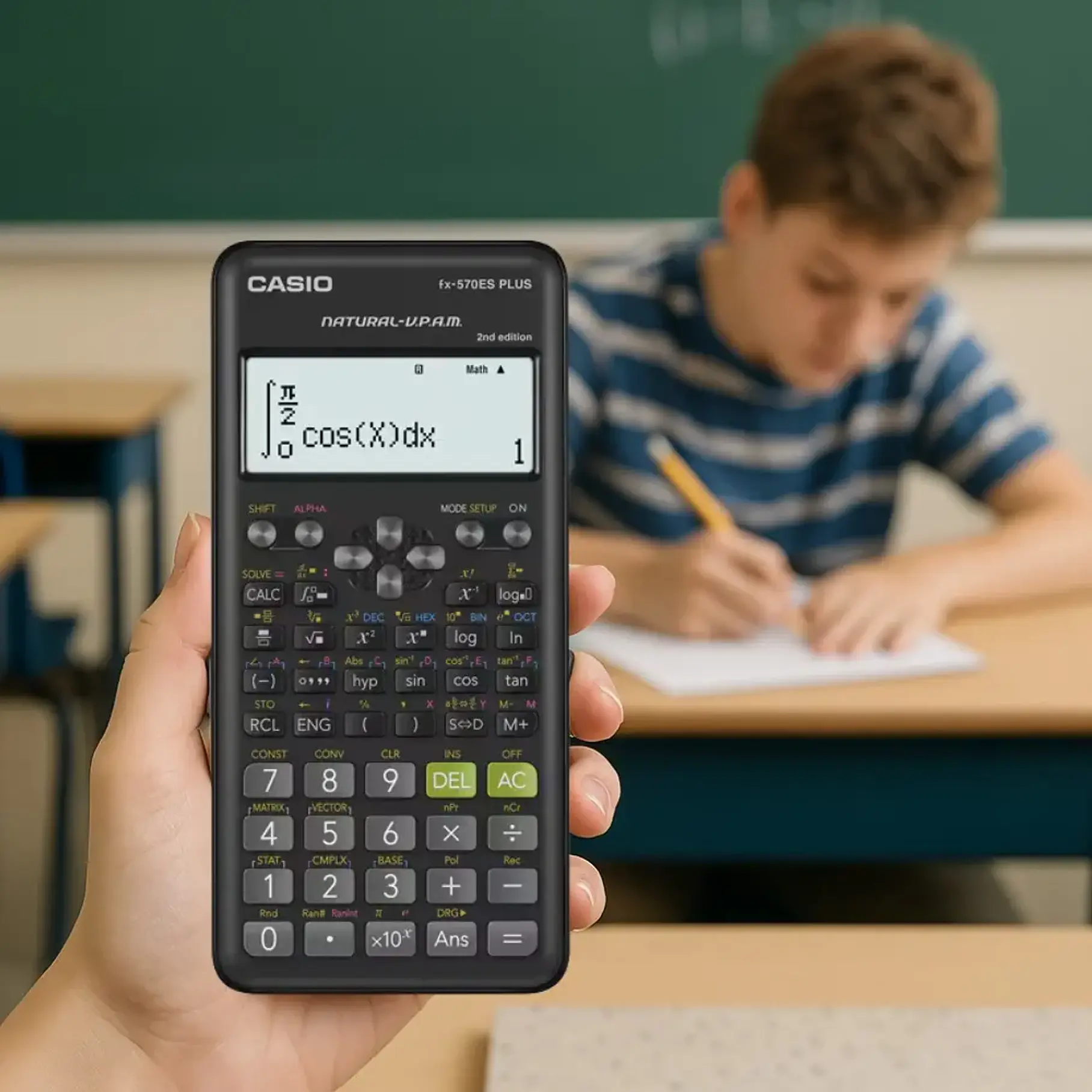 Calculadora Casio Científica FX-570 LA PLUS Negra 2
