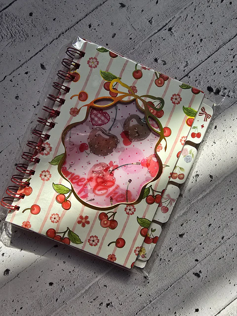 Libreta guinda mágica con separador