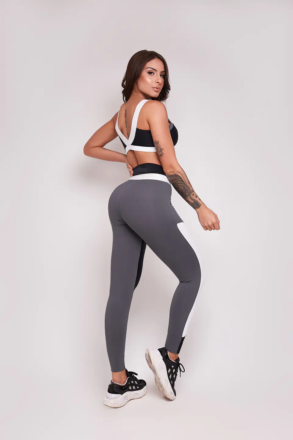 CONJUNTO DEPORTIVO LUMINA (Cod.2316+2317) 8