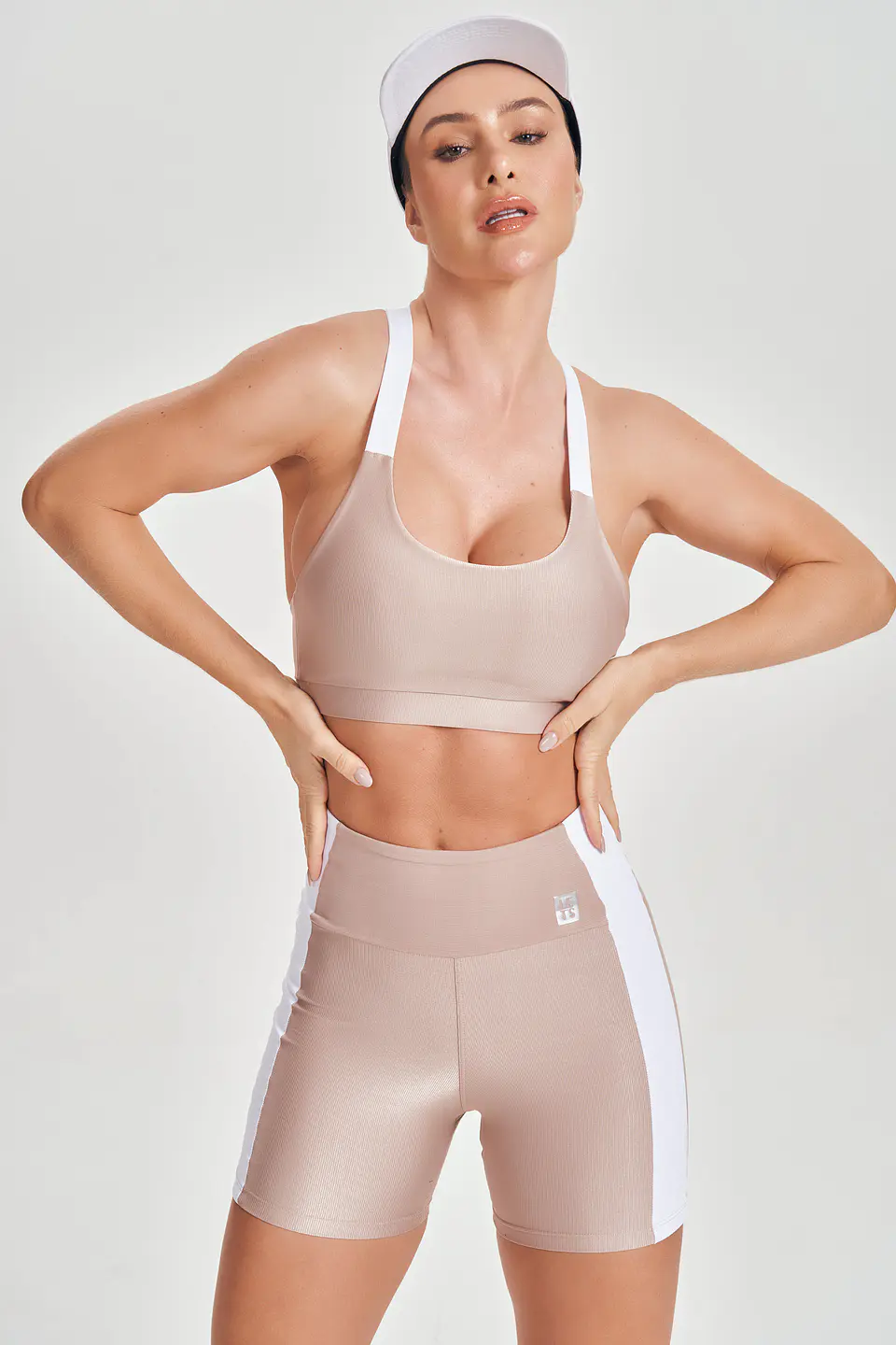 CONJUNTO DEPORTIVO FLEX SHORT (Cod.2528+2530) 1