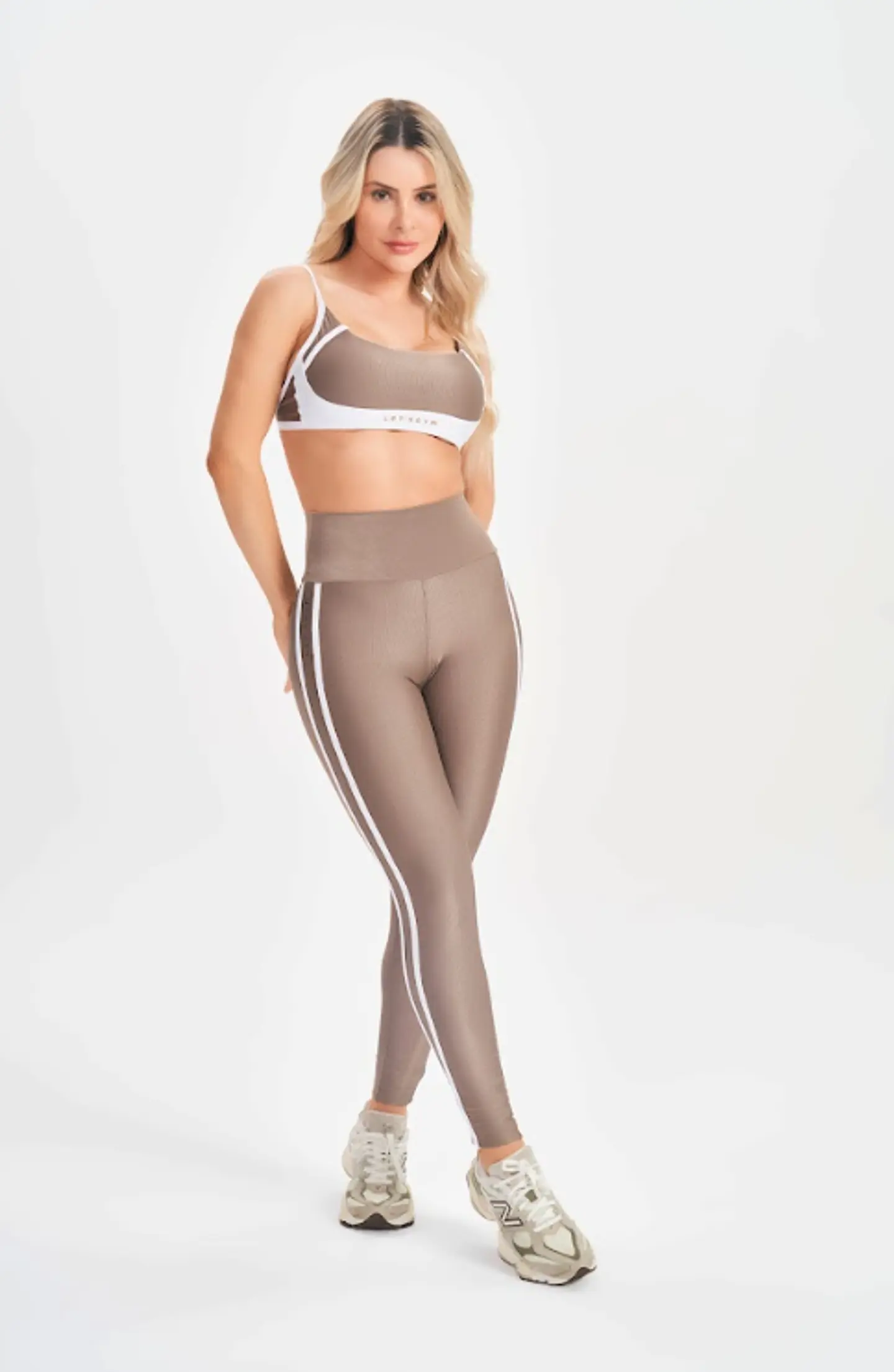CONJUNTO DEPORTIVO HIT (Cod. 2700+2701) 1