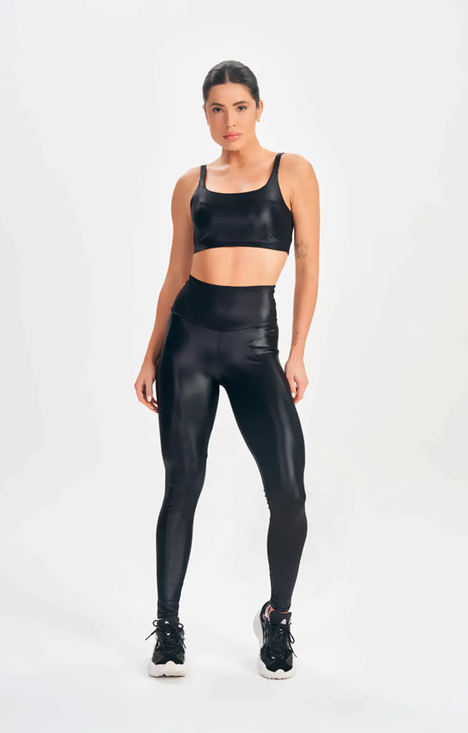 CONJUNTO DEPORTIVO BASIC GLOW (Cod.2601+2602) 1
