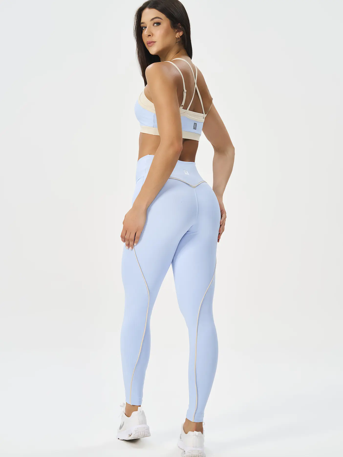 CONJUNTO DEPORTIVO FORM TRACE (Cod.3241+3242) 2