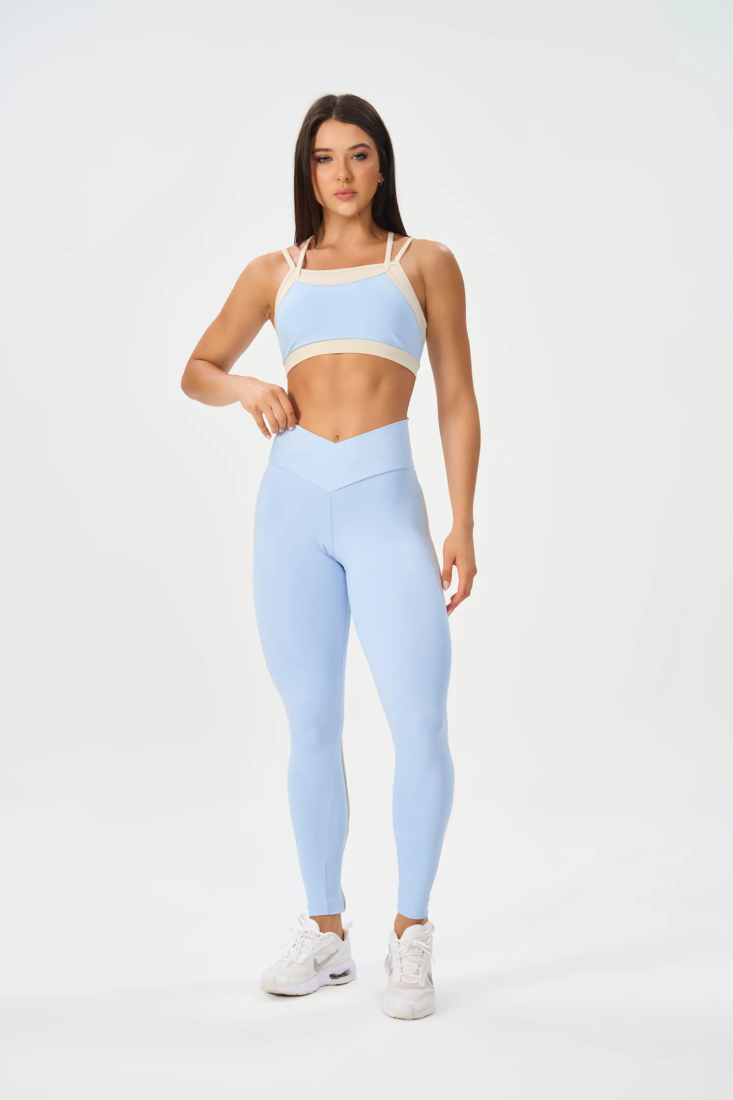 CONJUNTO DEPORTIVO FORM TRACE (Cod.3241+3242) 1