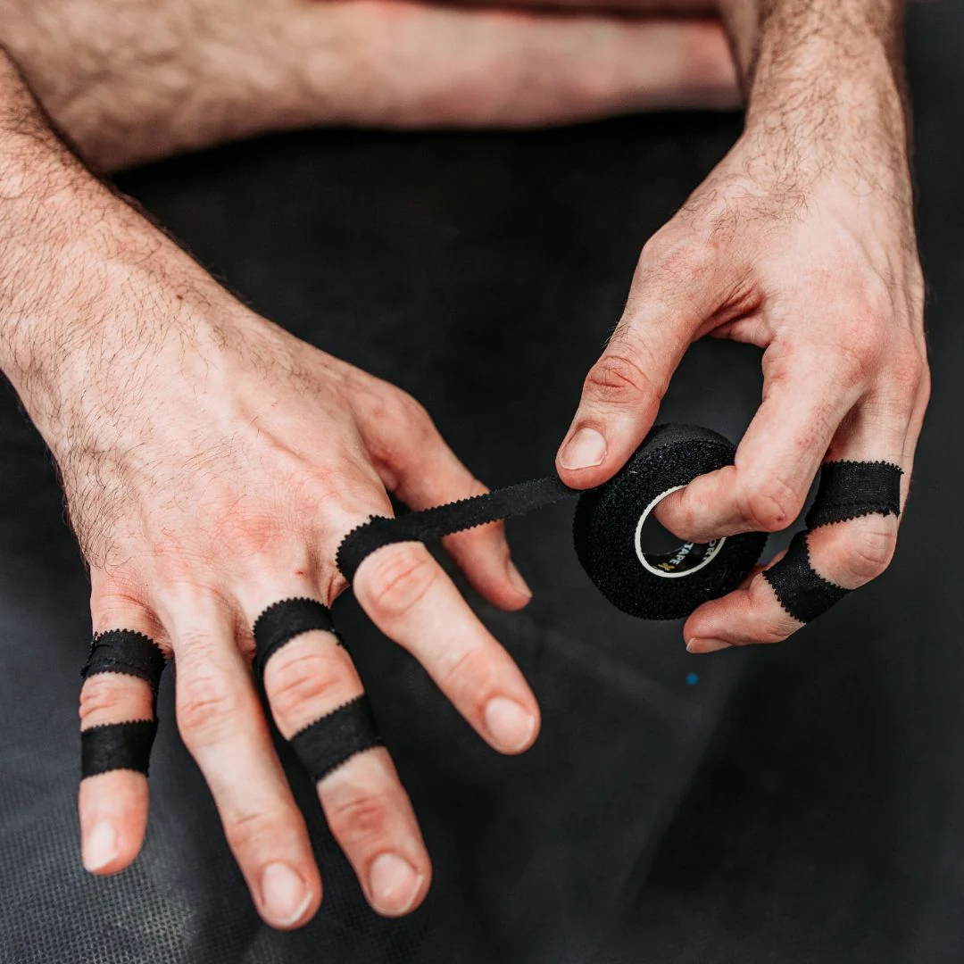 Finger Tape para Deportistas: Guía Completa para Proteger tus Dedos