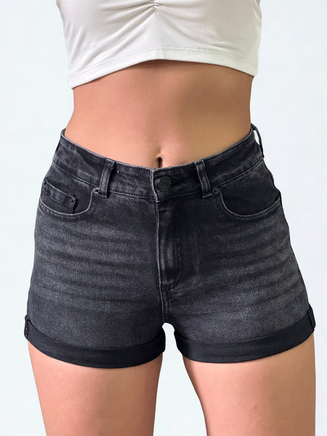 Shorts De Mujer SJER104N – Level Nine 1