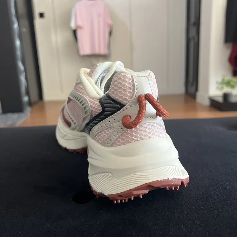 Lacoste Pink Truck 2