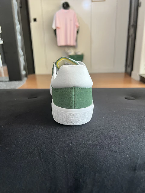 Lacoste Base Shot