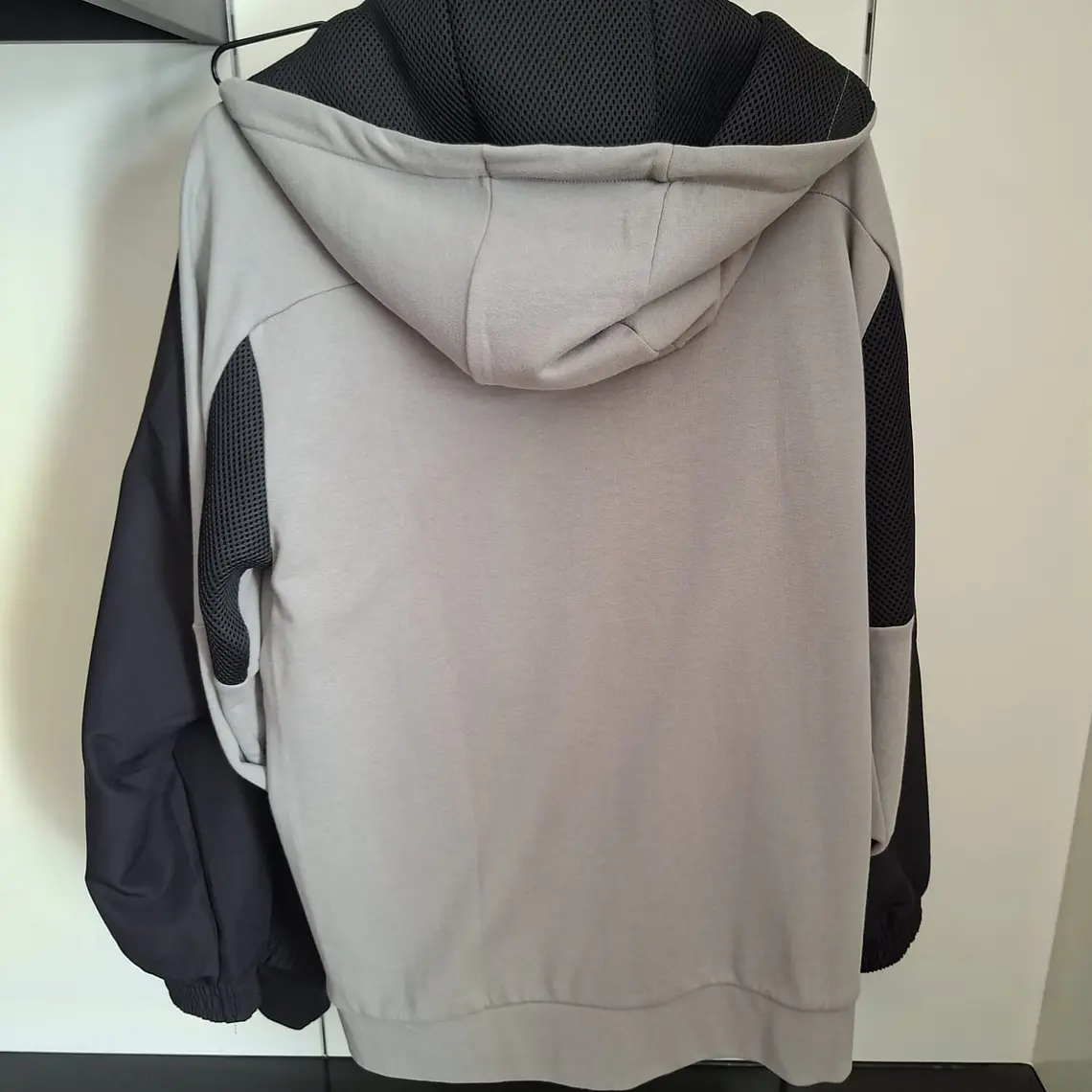 Casaco de capucho Emporio.Armani 2