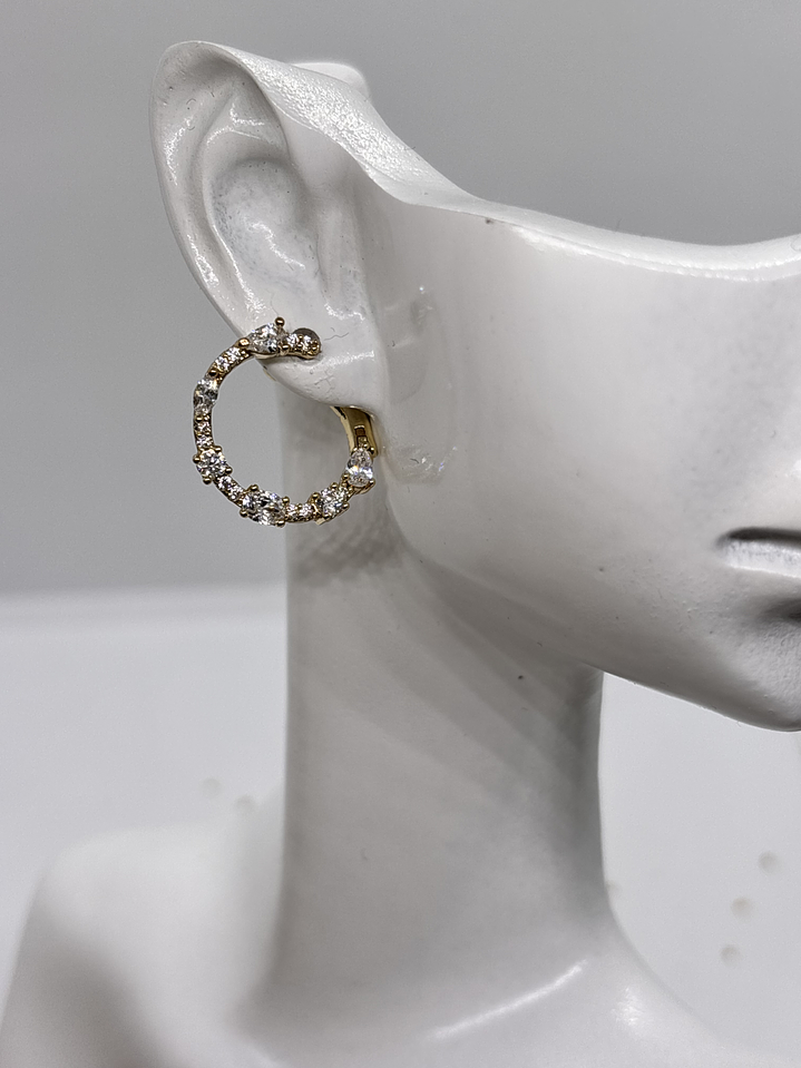 Brinco redondo com zircónias 1