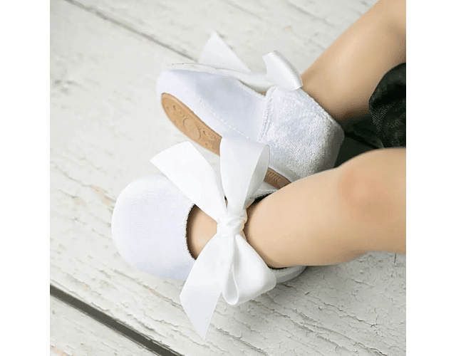 Zapatos bebe blancos 0-6 y 12-18 meses 
