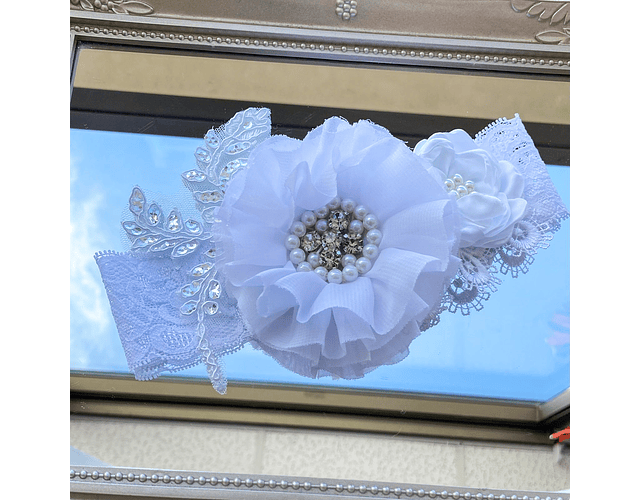 Diadema de gala plumas blanca 