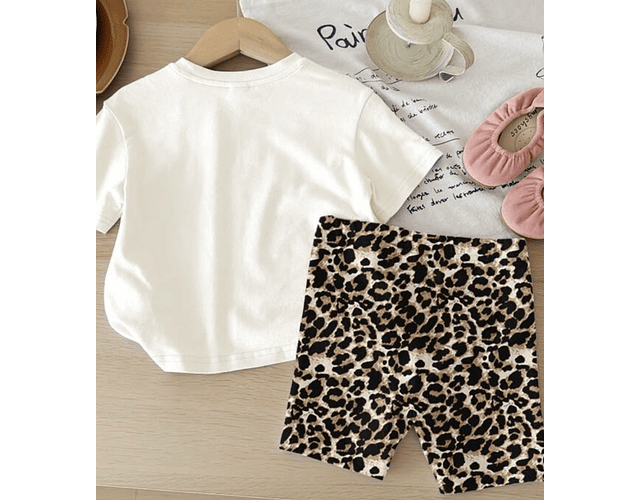 Set algodón pima short + polera animal print 