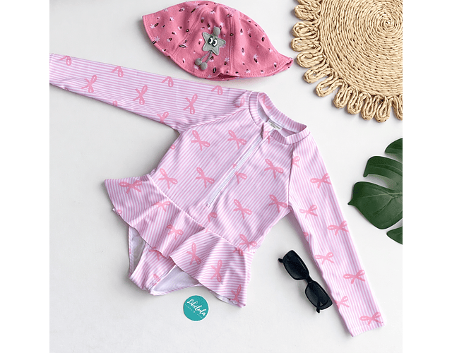 Traje de baño manga larga coquette rosa  