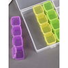 Caja de plástico transparente con 28 rejillas de color, para almacenamiento de pintura de diamante, joyas, manualidades, bordado y/o accesorios.