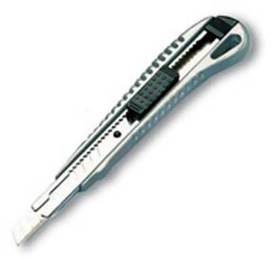Cutter Ezco 9mm Metalico C/guia 1