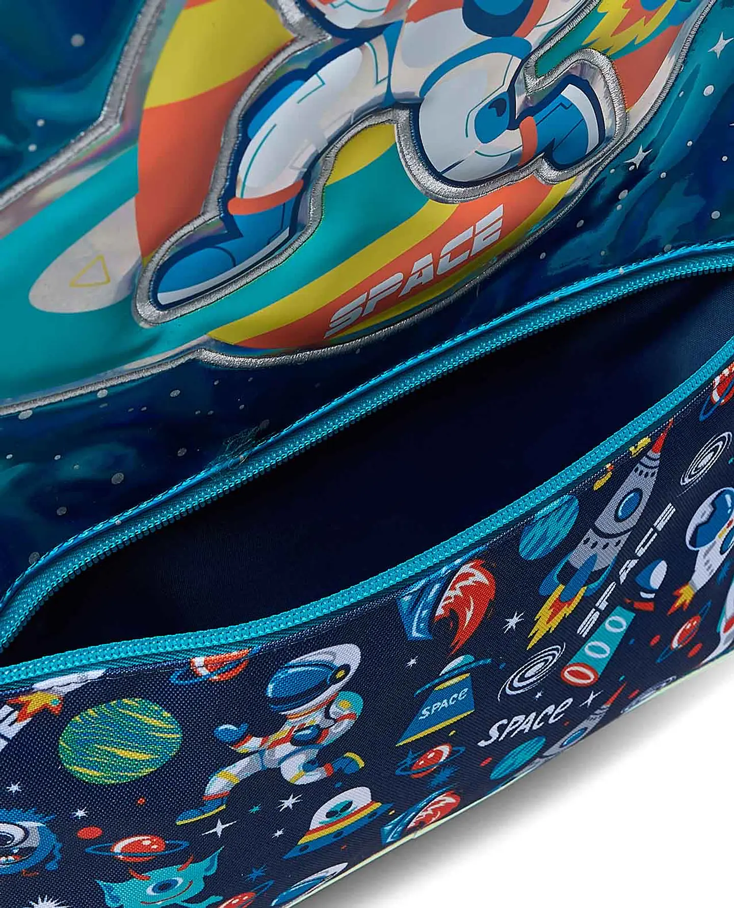 Mochila con Ruedas + Lonchera Térmica 4
