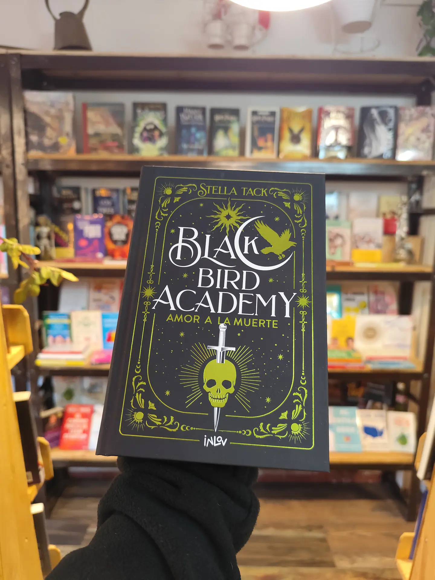 Amor a la muerte : saga Black Bird Academy libro 3 TD cantos pintados 1