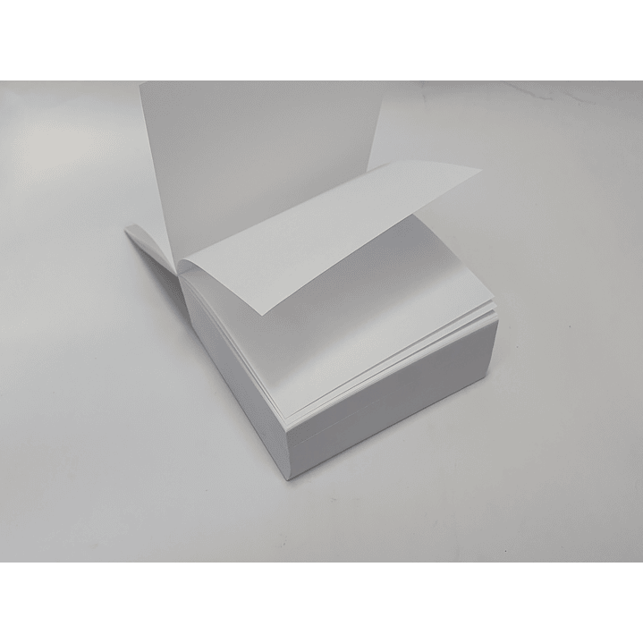 Taco 500 Hojas Blancas 8.6 x 8.6Cm 3