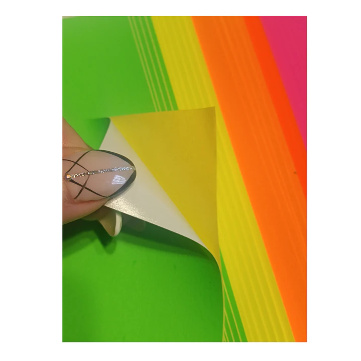 Papel Colores Fluor Adhesivo 3