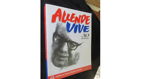 ALLENDE VIVE 