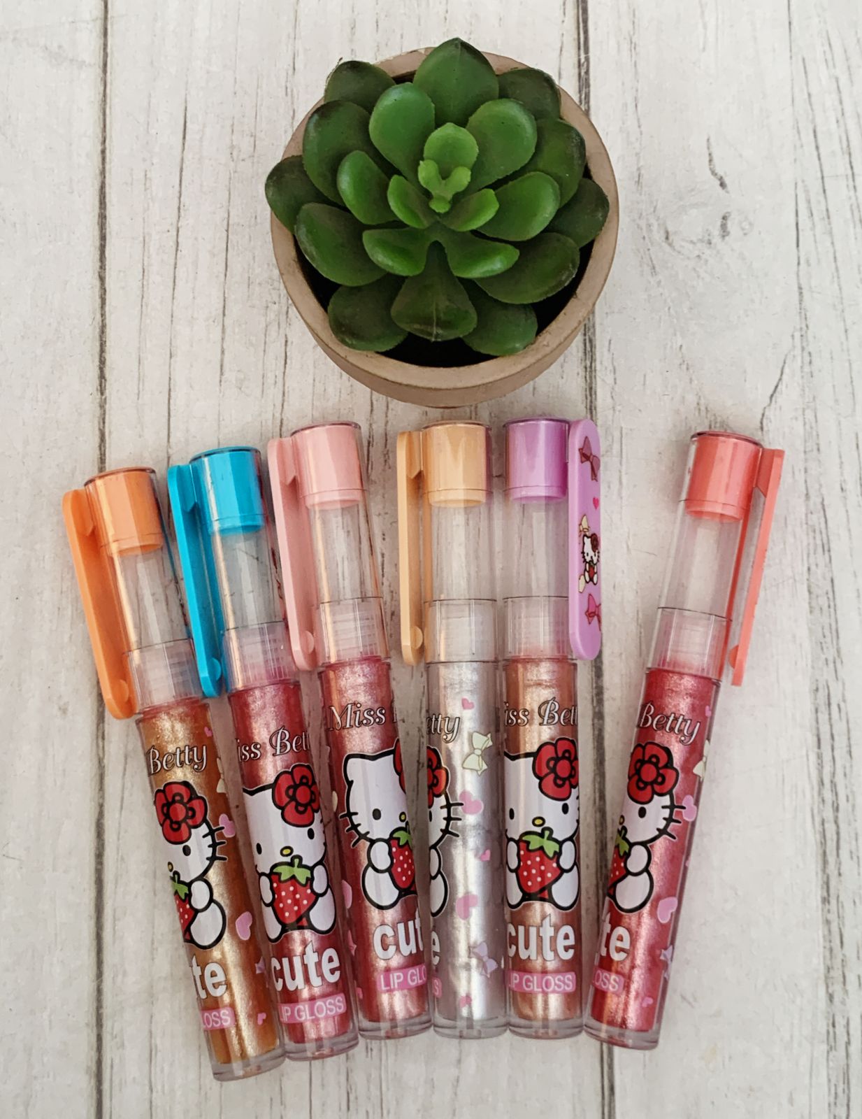 Labial Lápiz Metálico Hello Kitty