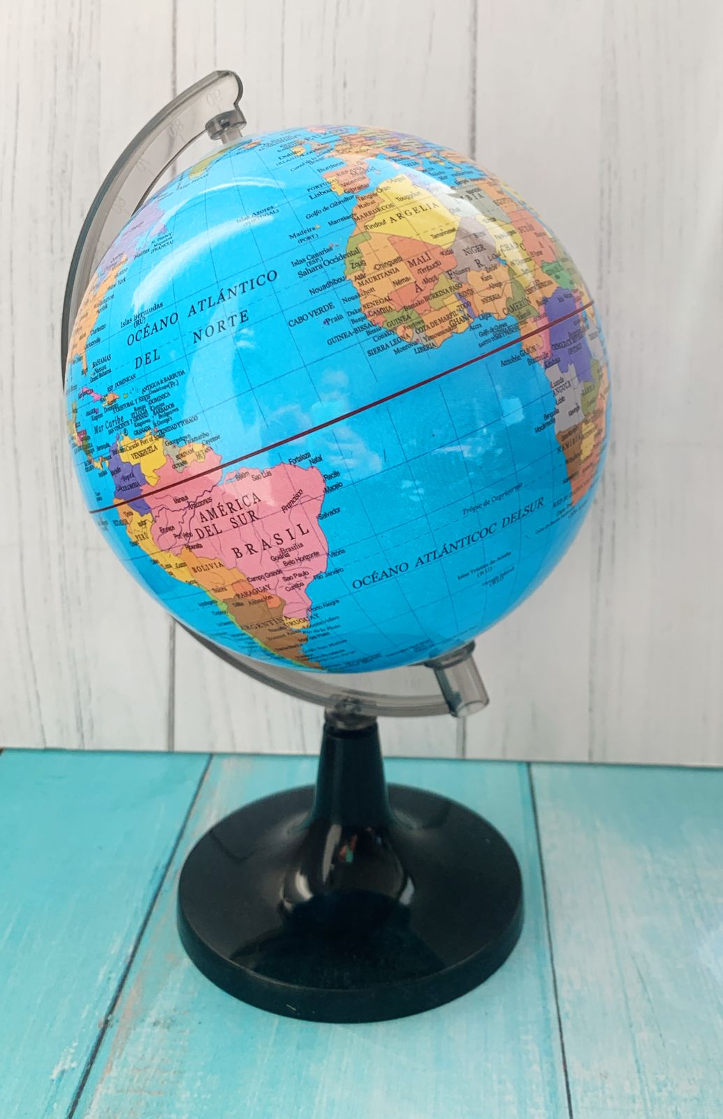 Globo Terráqueo Mediano
