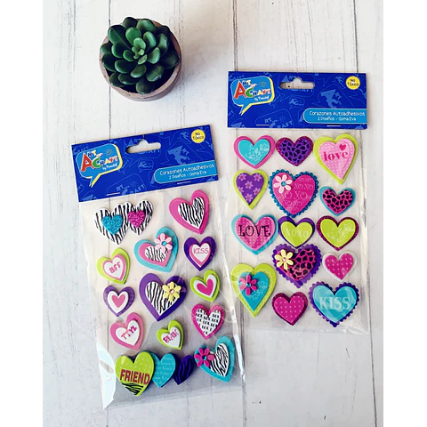 Figura Goma Eva Adhesiva Corazones Artcraf