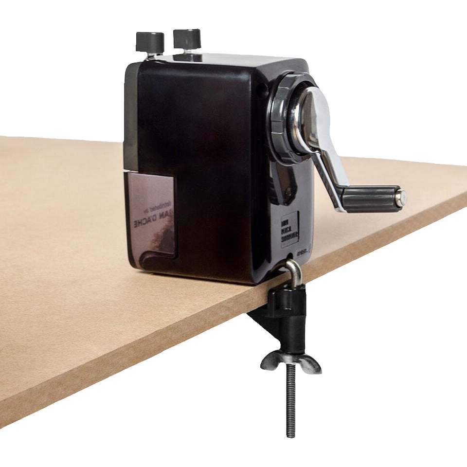 Sacapuntas Plástico Caran d'Ache con fijación a mesa 3