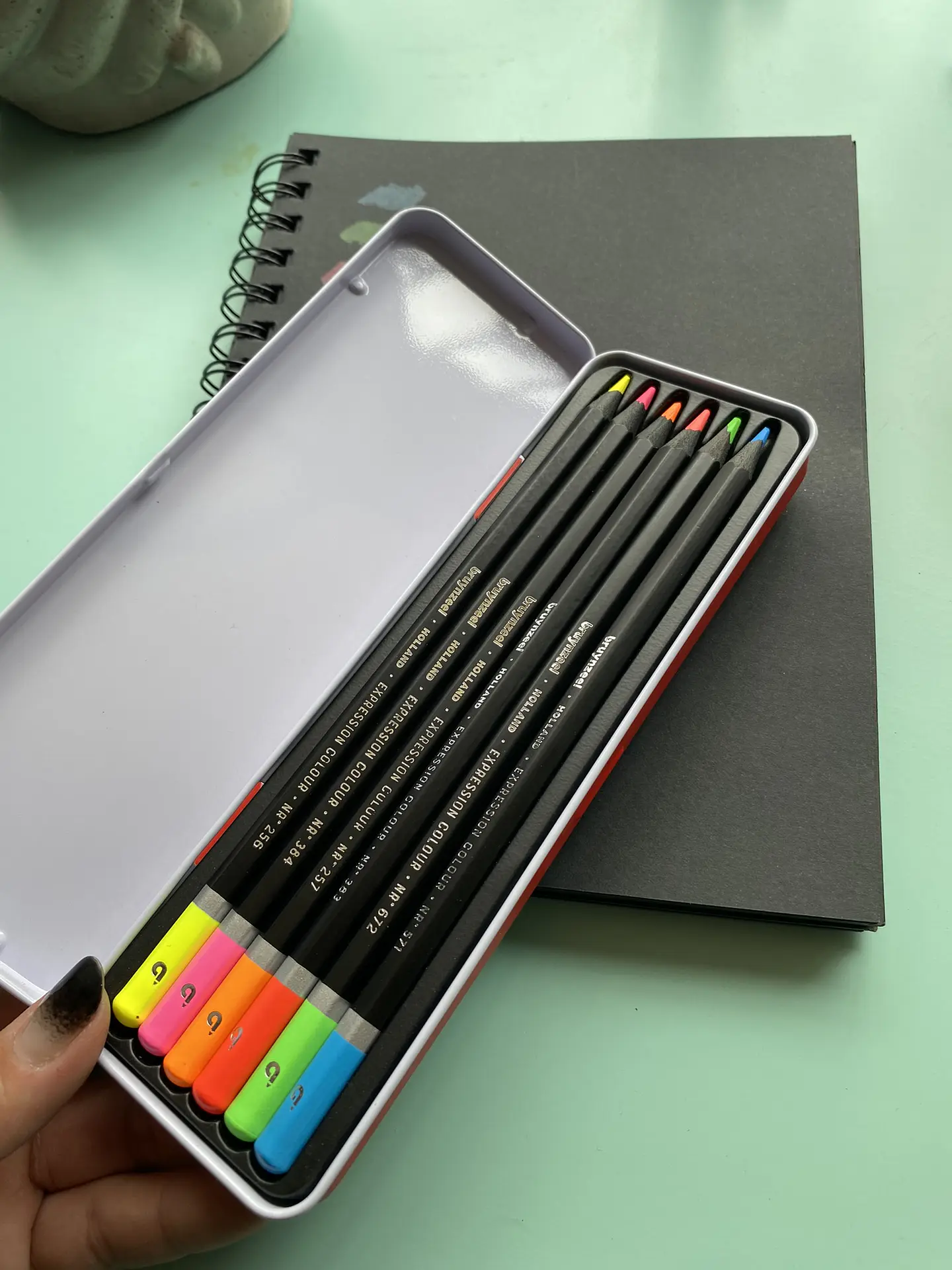 Set lápices Neon Caja metálica Bruynzeel 2