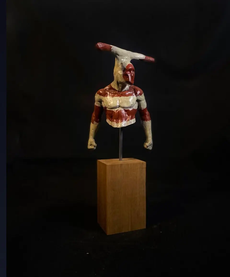 Busto selknam Kotaix 1