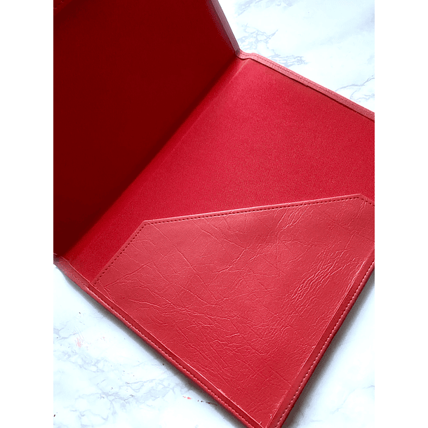 Carpeta eco cuero oficio roja  4